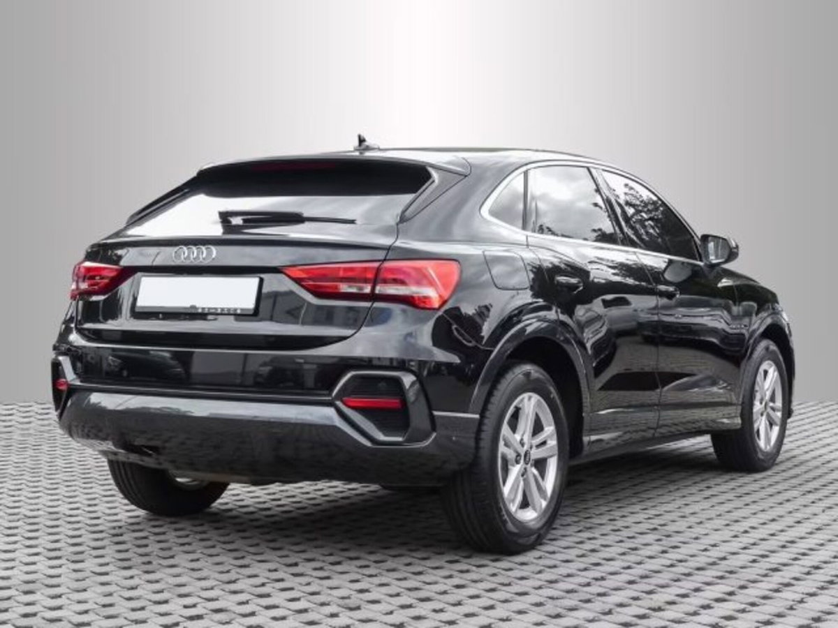 Audi Q3 Sportback 35 TDI quattro S tronic Business Plus (2)