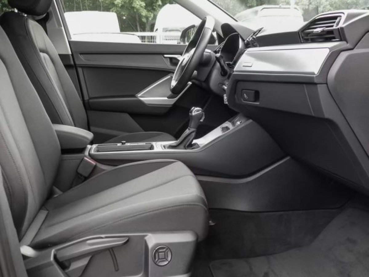 Audi Q3 Sportback 35 TDI quattro S tronic Business Plus (8)
