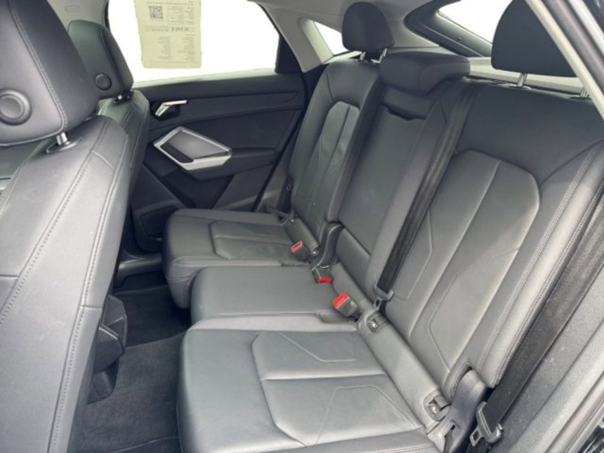 Audi Q3 Sportback 35 TDI quattro S tronic S line edition (12)