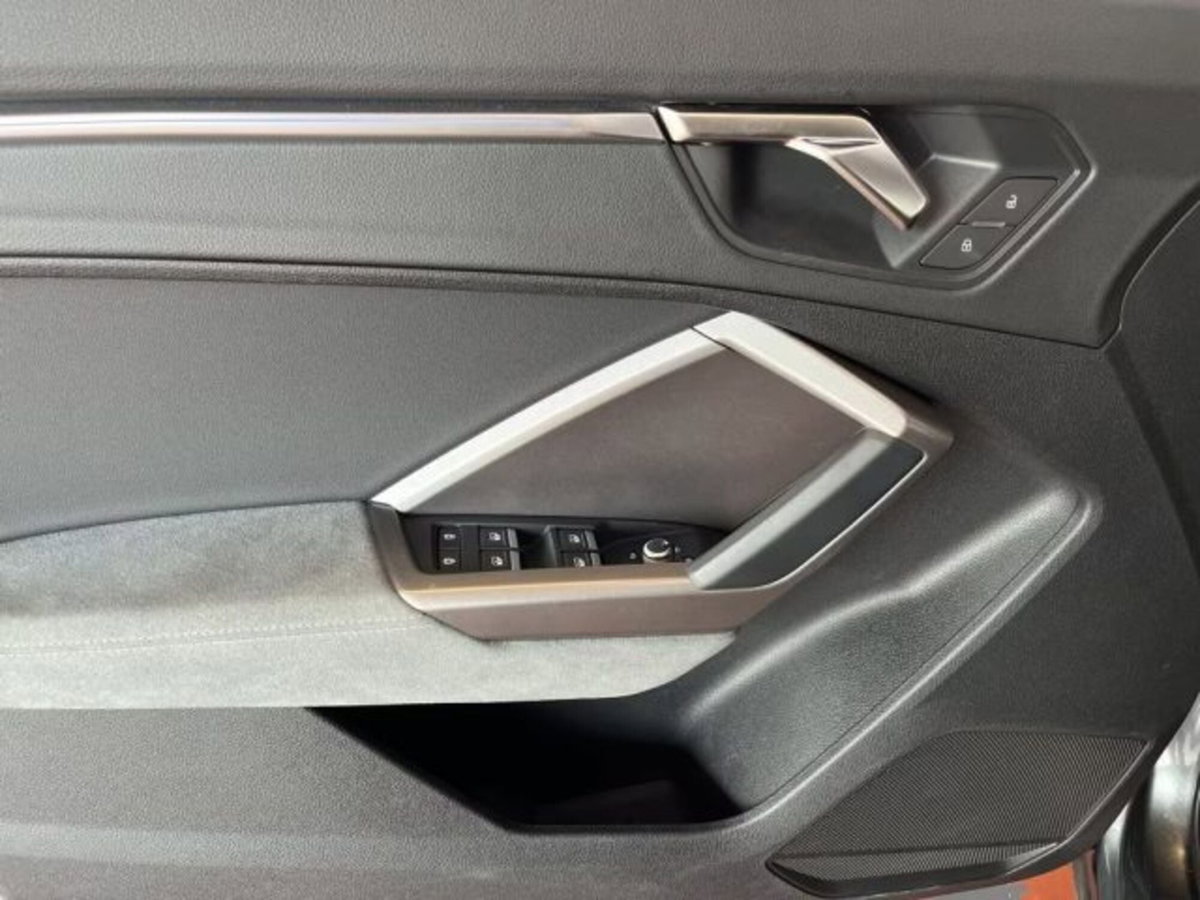 Audi Q3 Sportback 35 TDI quattro S tronic S line edition (8)