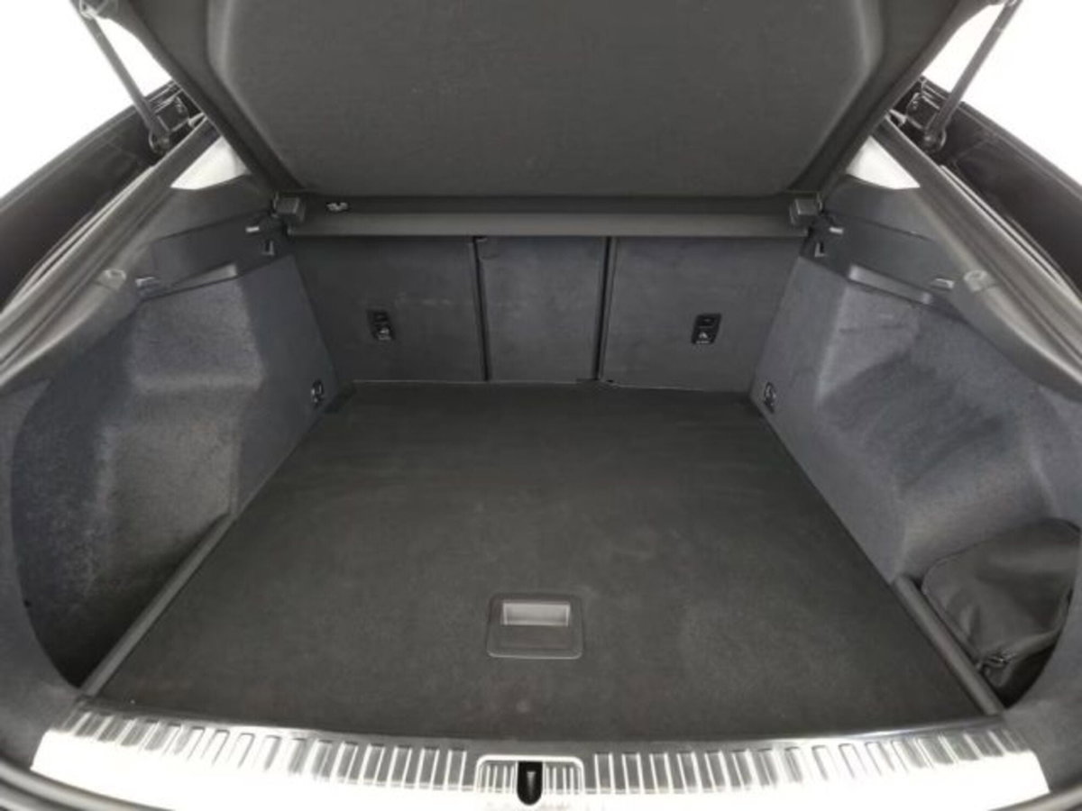 Audi Q3 Sportback 35 TDI quattro S tronic S line edition (10)