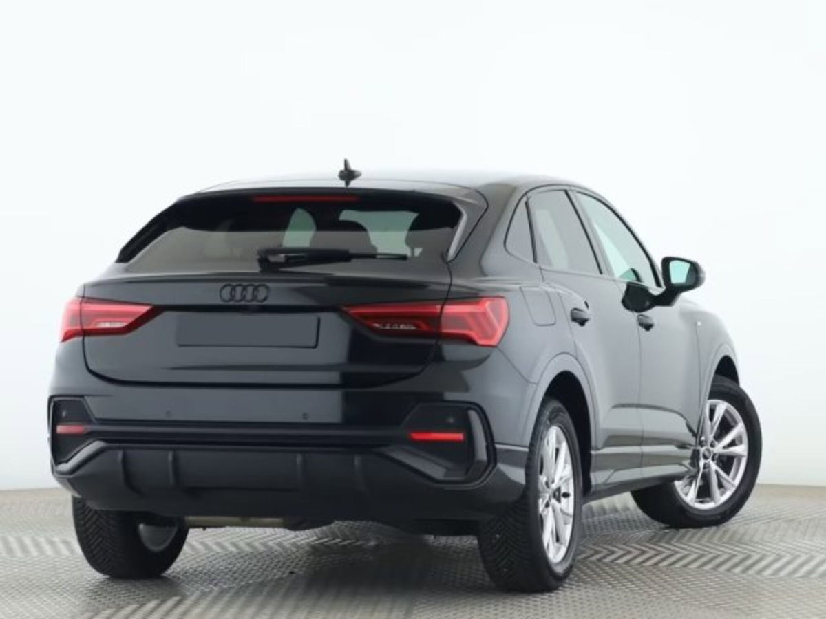 Audi Q3 Sportback 35 TDI quattro S tronic S line edition (3)