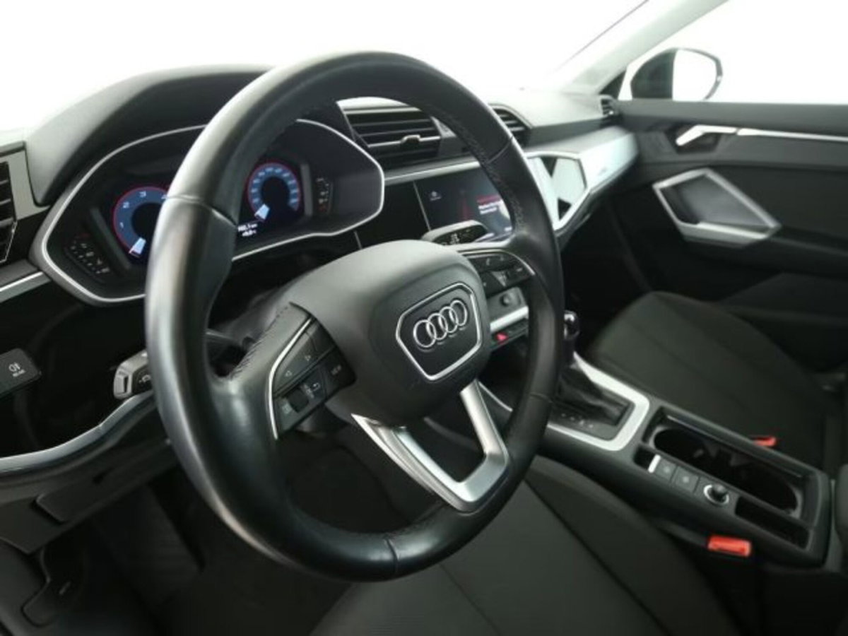 Audi Q3 Sportback 35 TDI quattro S tronic S line edition (4)