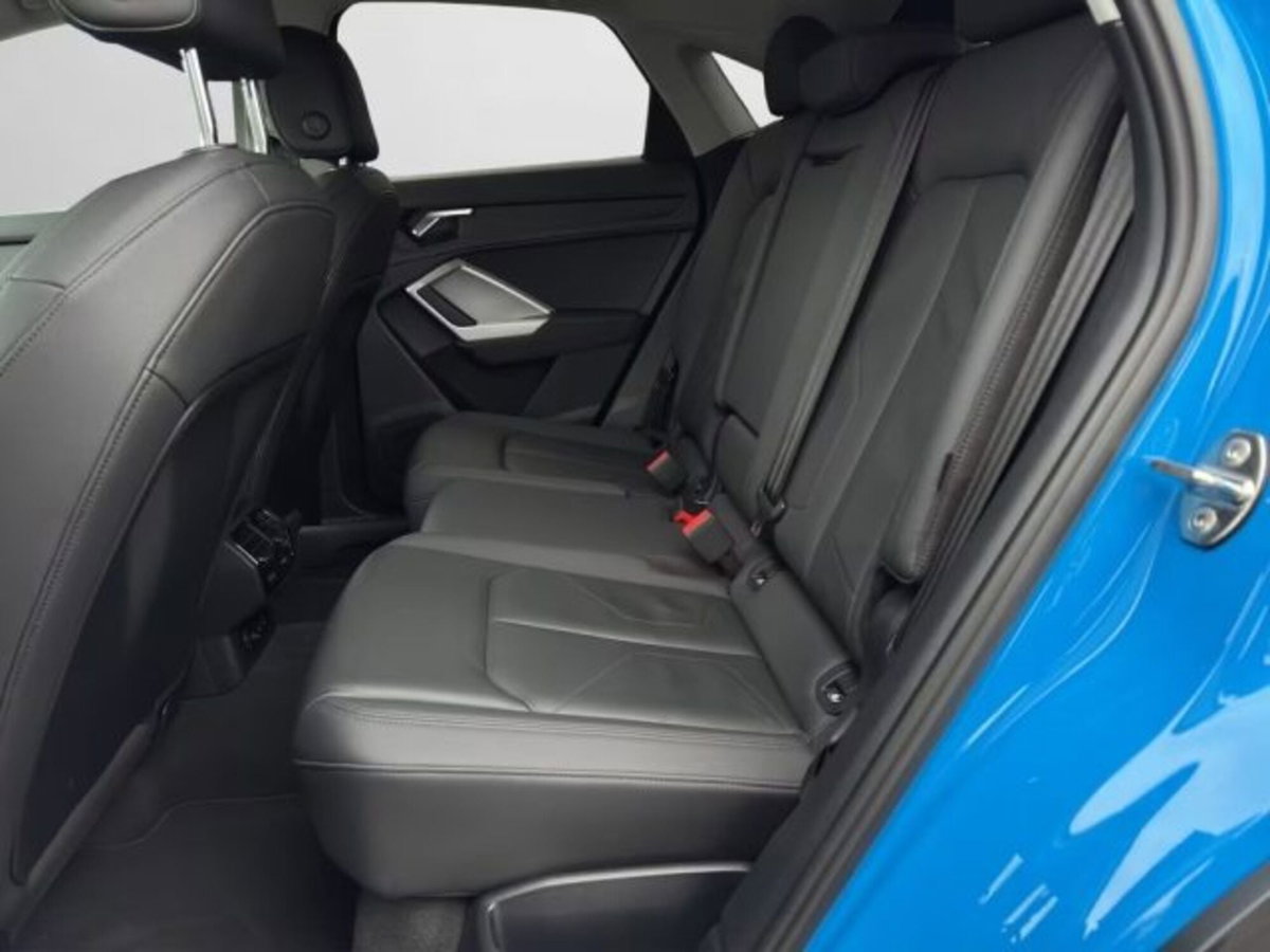 Audi Q3 Sportback 35 TDI quattro S tronic S line edition (11)