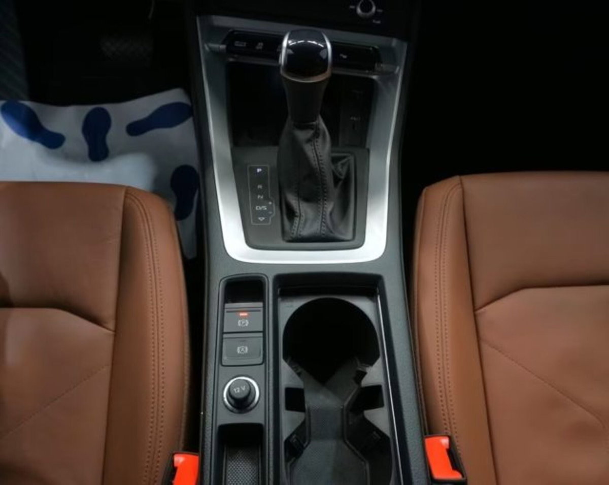 Audi Q3 Sportback 35 TDI quattro S tronic S line edition (16)