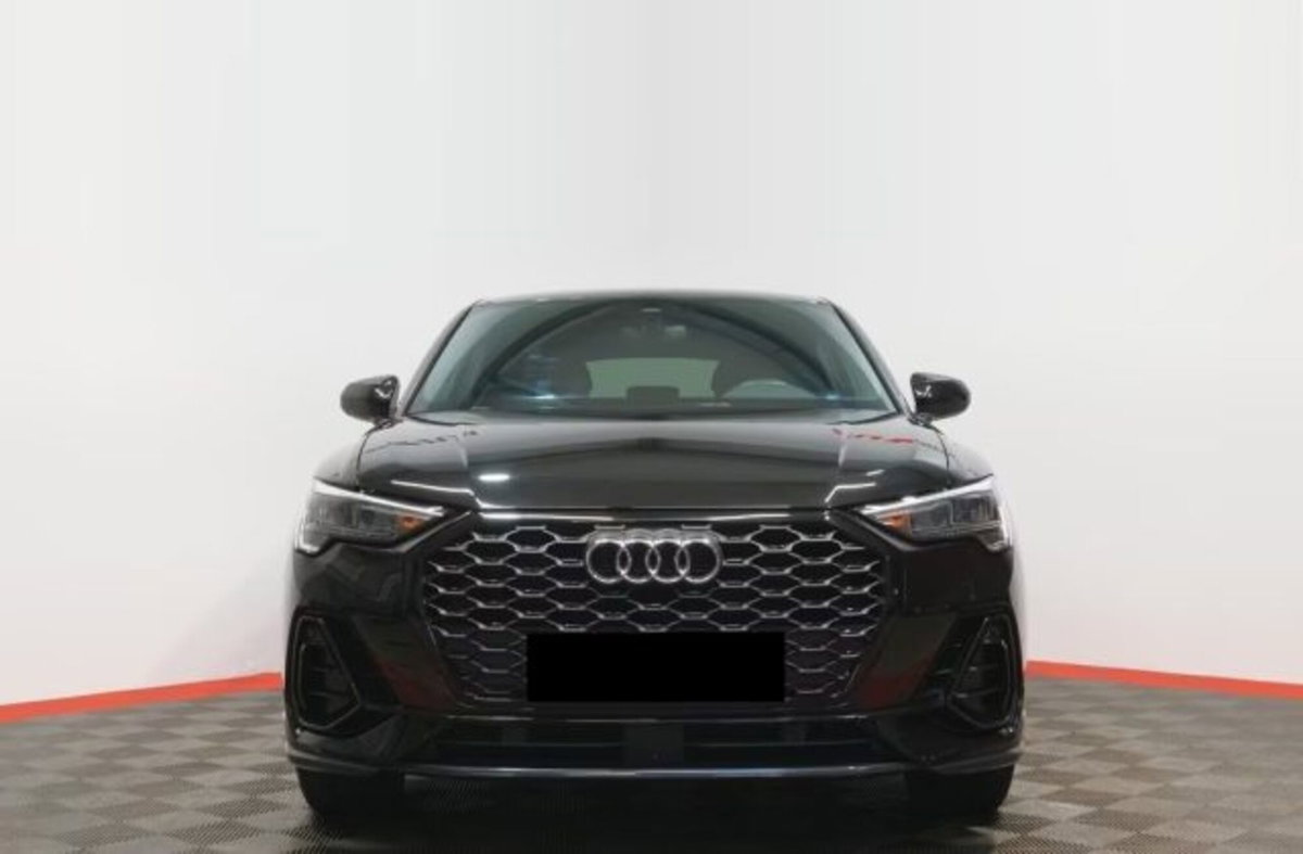 Audi Q3 Sportback 35 TDI quattro S tronic S line edition (2)