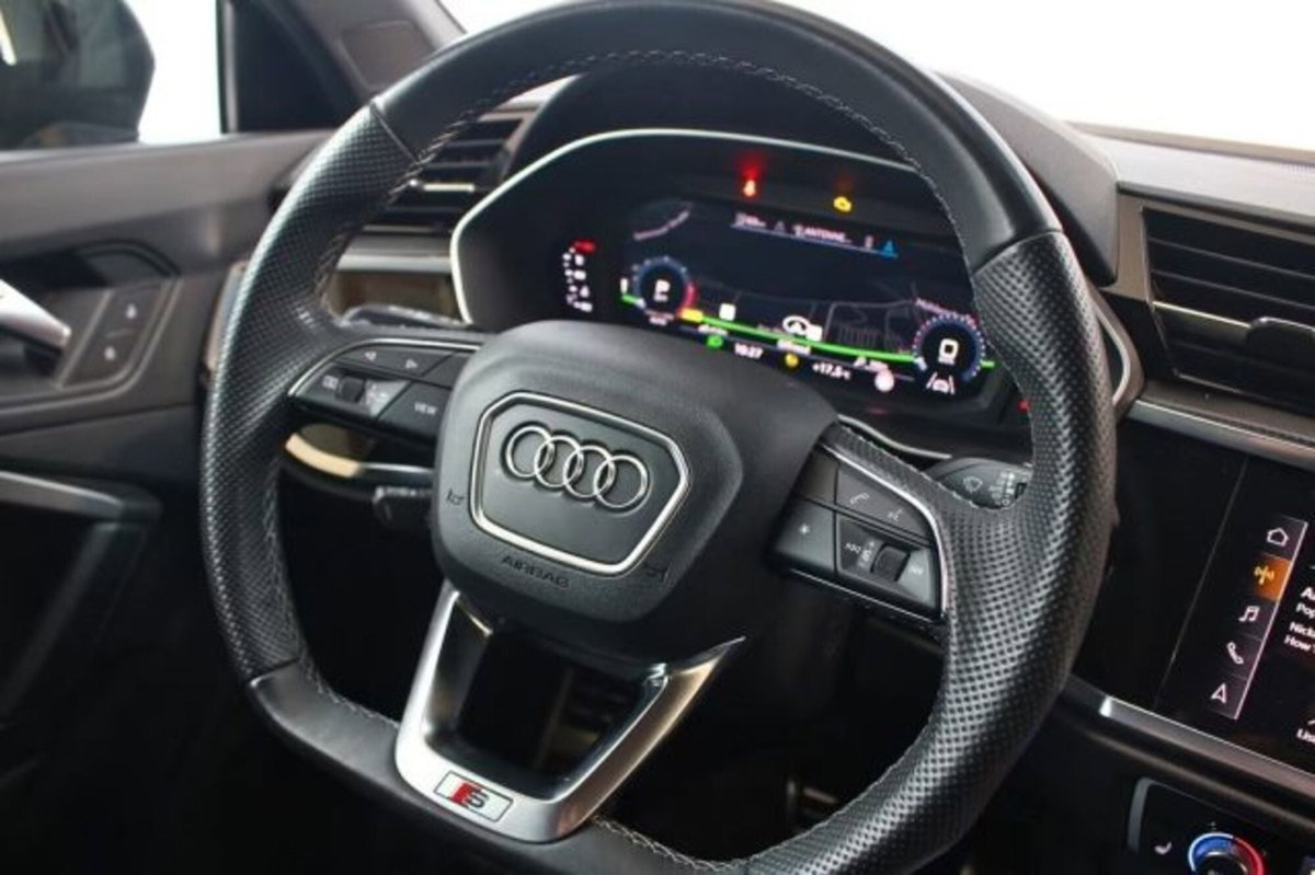Audi Q3 Sportback 35 TDI quattro S tronic S line edition (10)