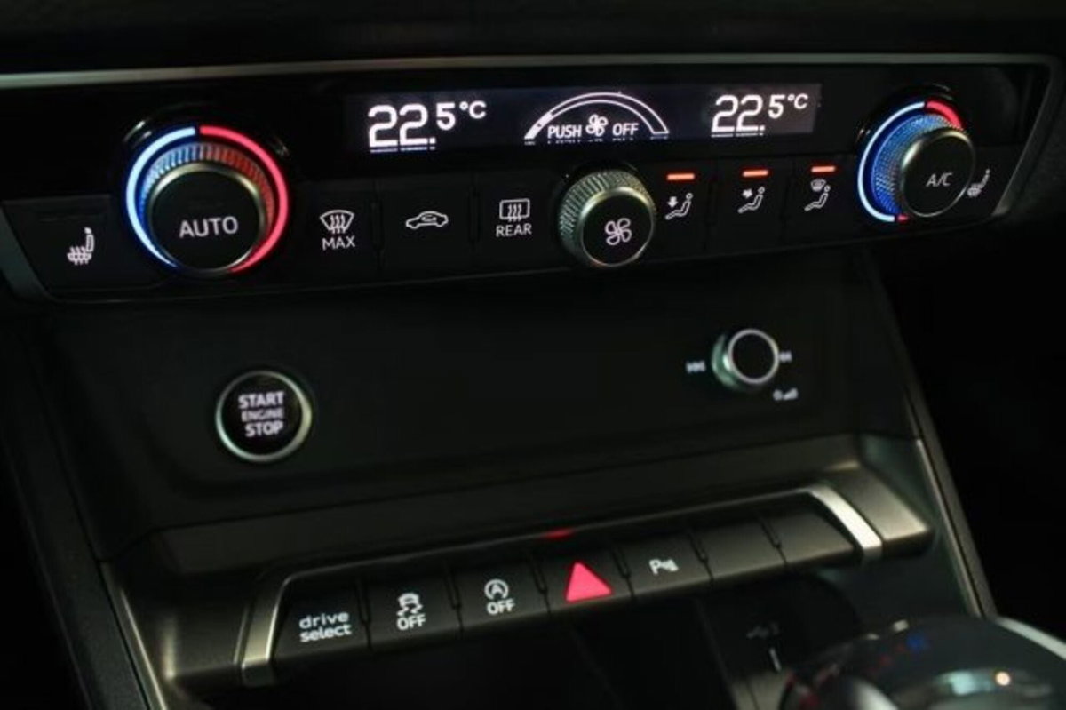 Audi Q3 Sportback 35 TDI quattro S tronic S line edition (12)
