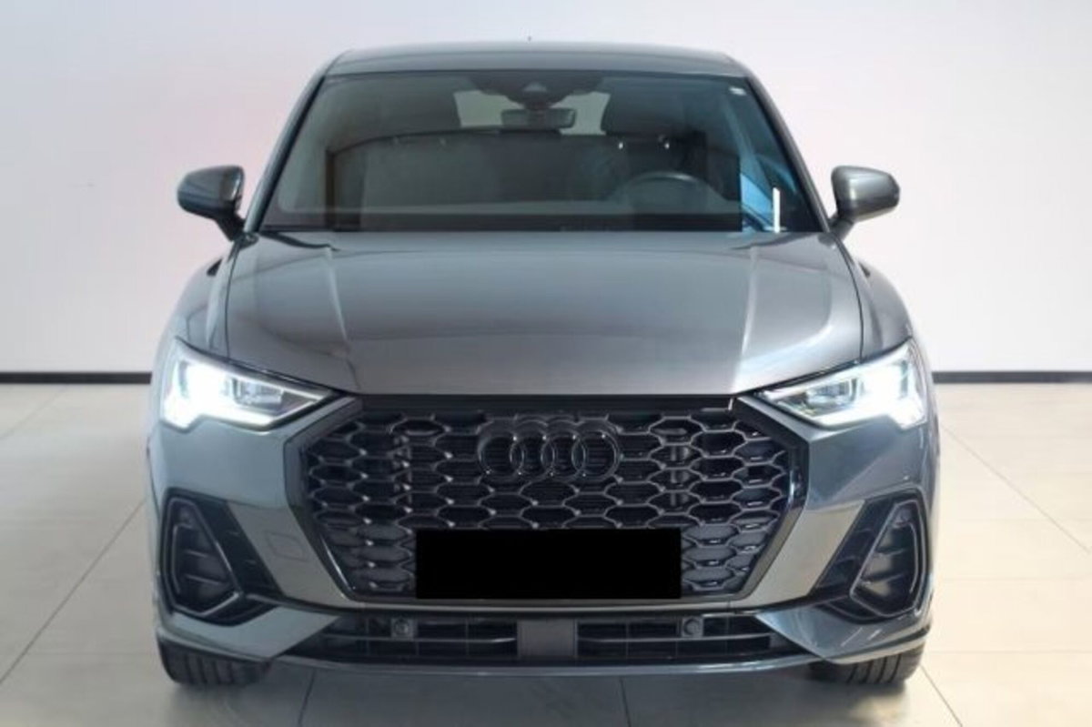 Audi Q3 Sportback 35 TDI quattro S tronic S line edition (2)