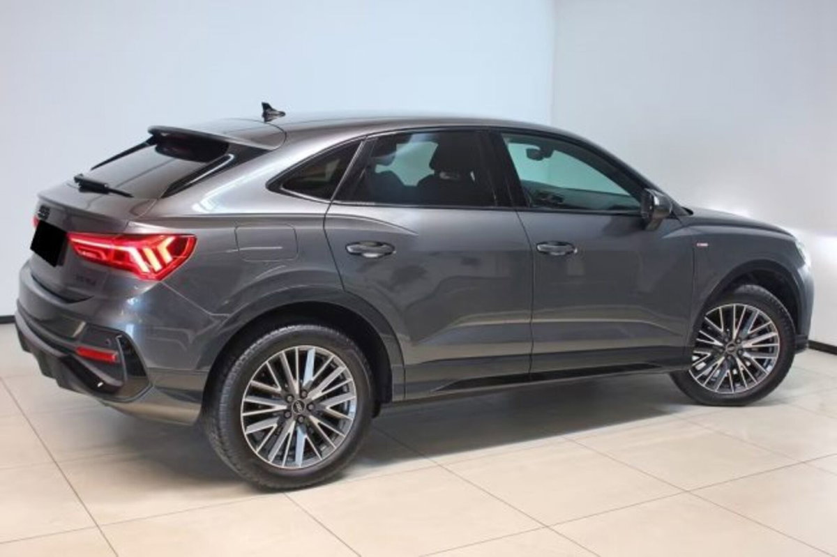 Audi Q3 Sportback 35 TDI quattro S tronic S line edition (4)