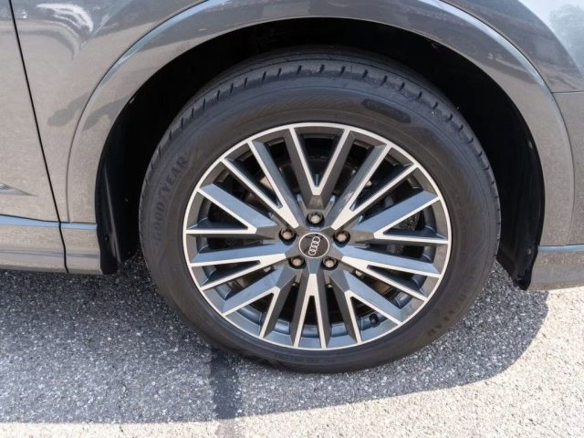 Audi Q3 Sportback 35 TDI quattro S tronic S line edition (4)