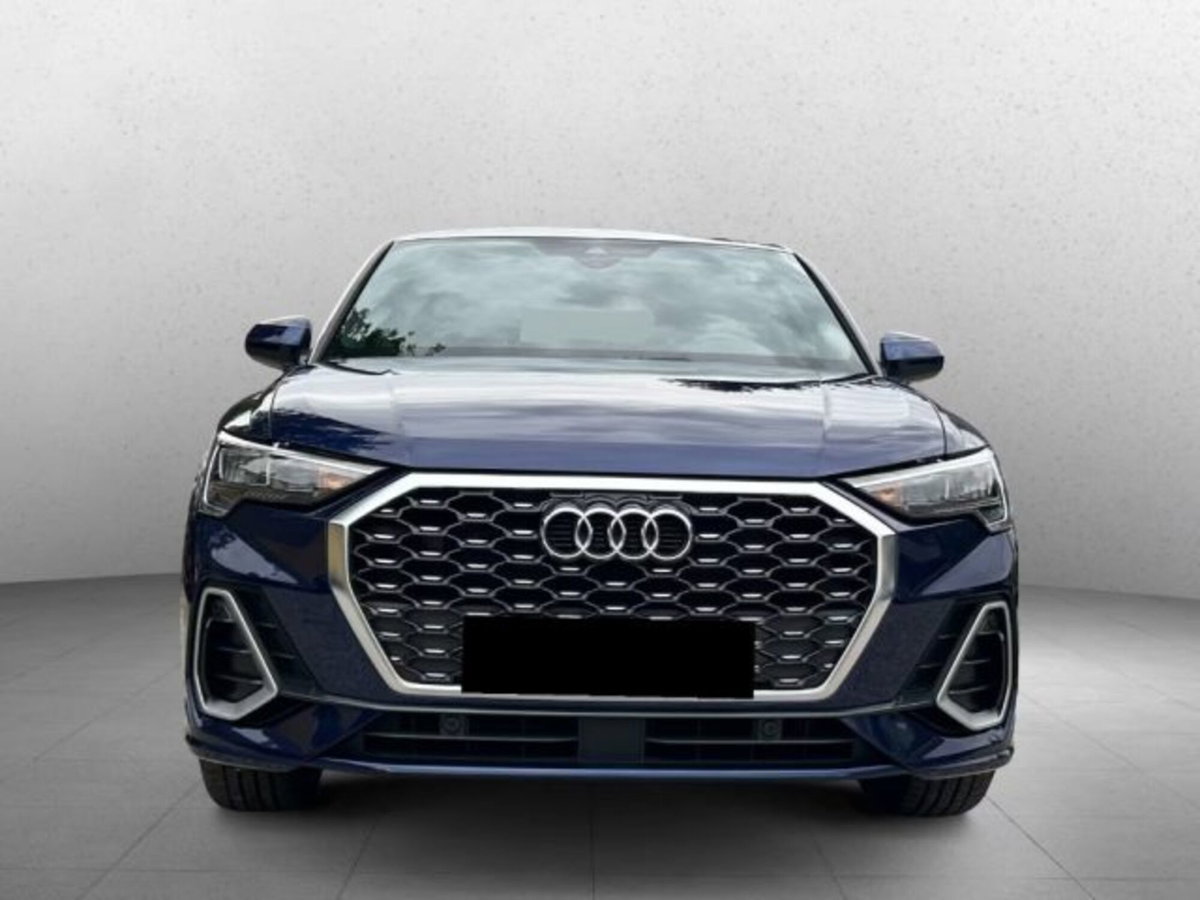 Audi Q3 Sportback 35 TDI quattro S tronic S line edition (2)