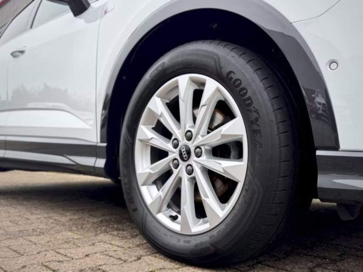 Audi Q3 Sportback 35 TDI quattro S tronic S line edition (11)