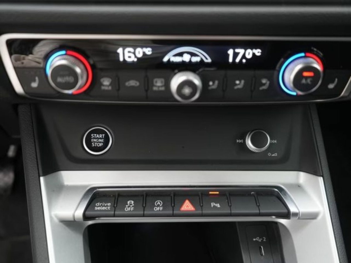 Audi Q3 Sportback 35 TDI quattro S tronic S line edition (11)