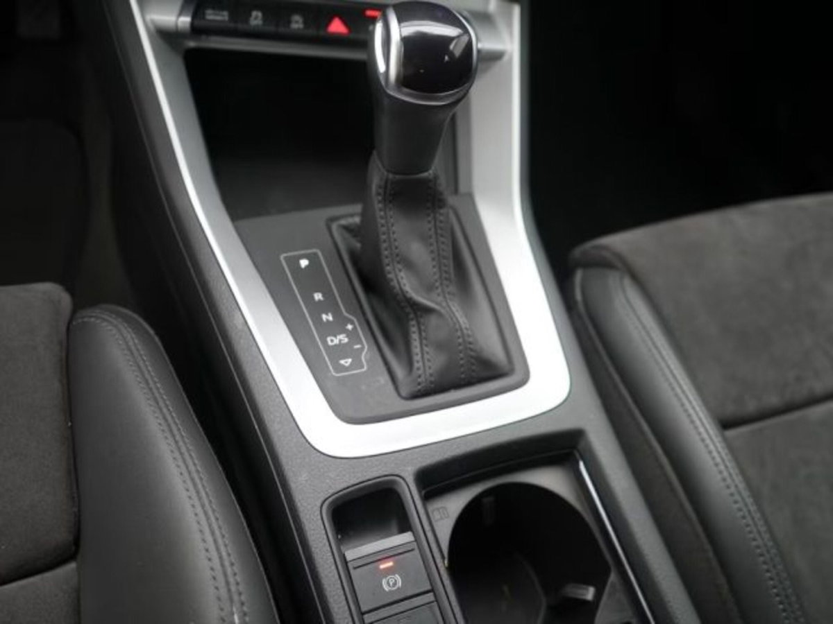 Audi Q3 Sportback 35 TDI quattro S tronic S line edition (12)