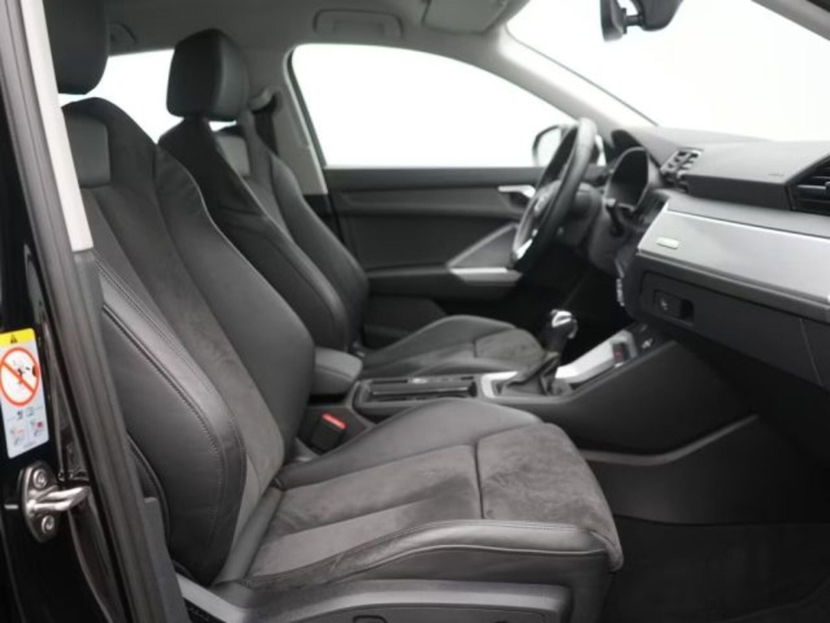 Audi Q3 Sportback 35 TDI quattro S tronic S line edition (14)