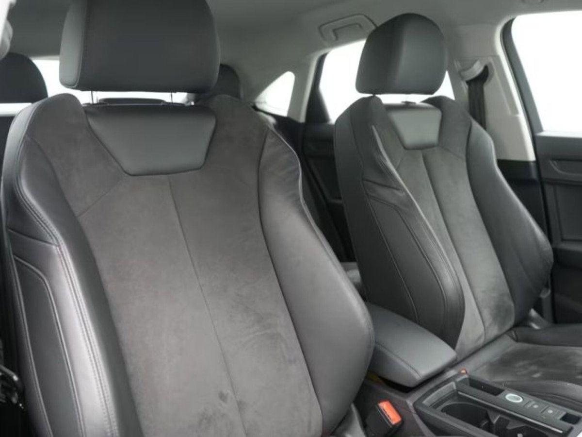 Audi Q3 Sportback 35 TDI quattro S tronic S line edition (15)