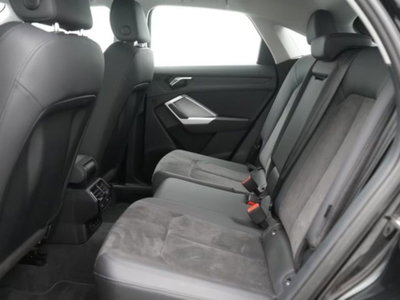 Audi Q3 Sportback 35 TDI quattro S tronic S line edition (16)