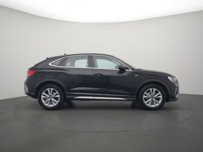 Audi Q3 Sportback 35 TDI quattro S tronic S line edition (2)