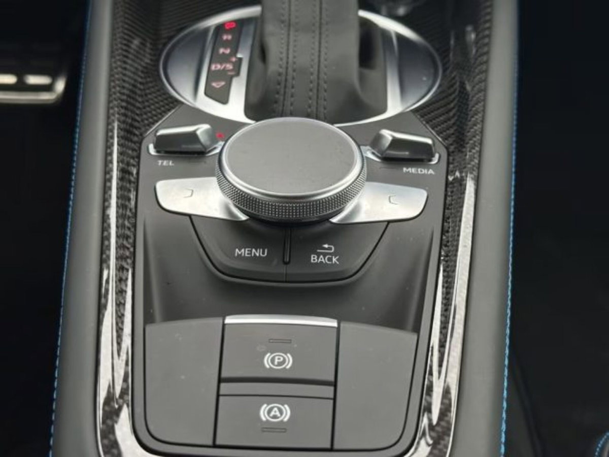 Audi TT RS Coupé 2.5 TFSI quattro S tronic (8)