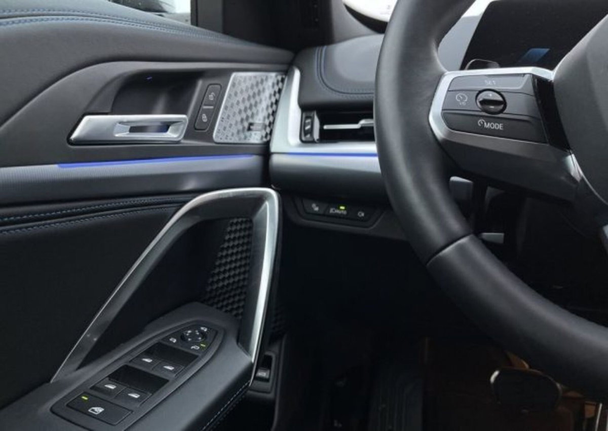 BMW iX1 edrive 20 MSport (8)