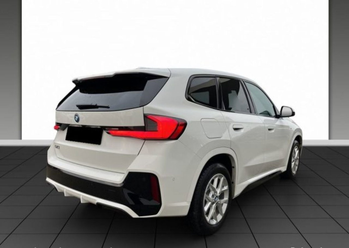 BMW iX1 edrive 20 MSport (4)