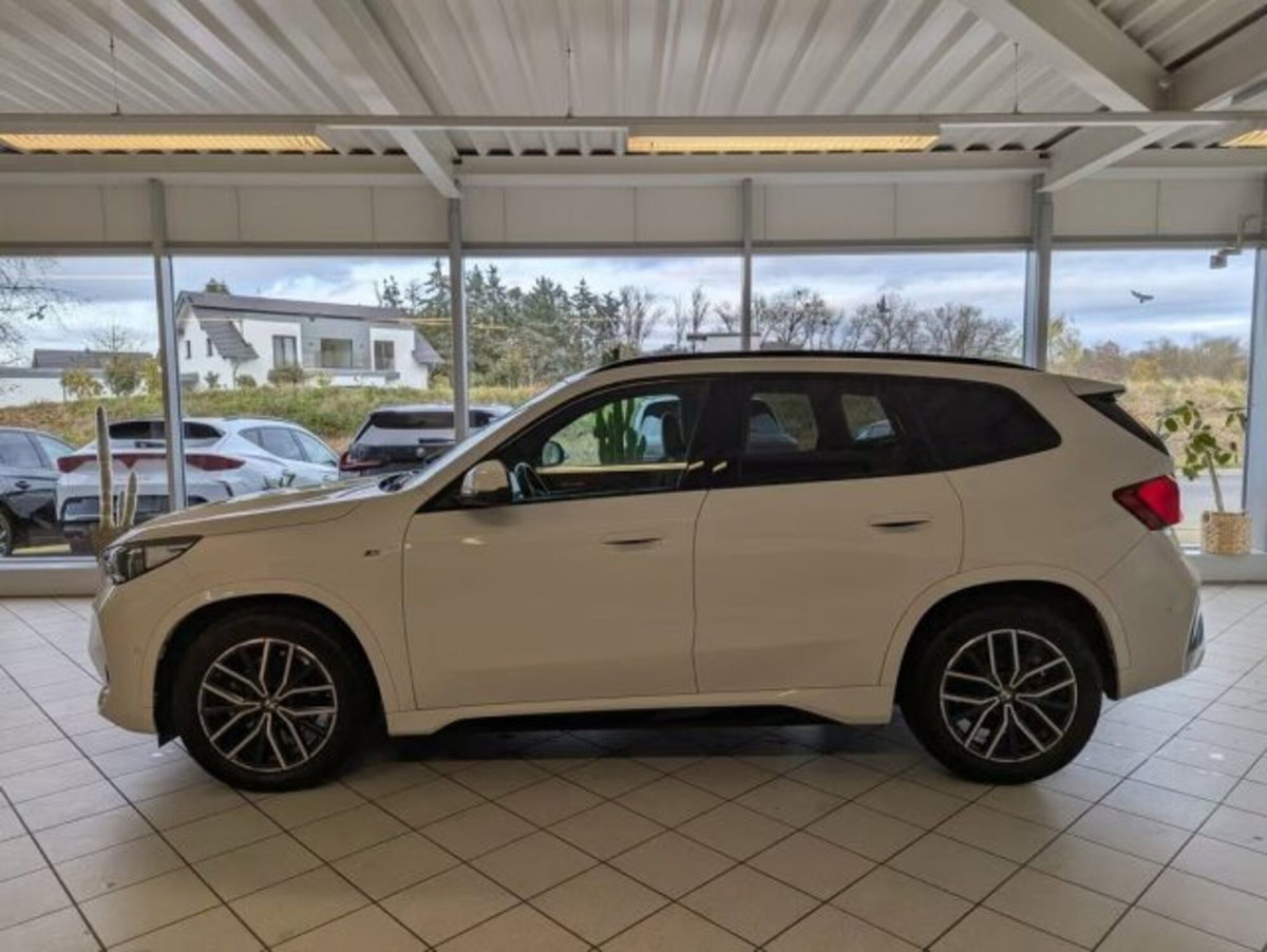 BMW X1 sDrive 18d Msport (2)
