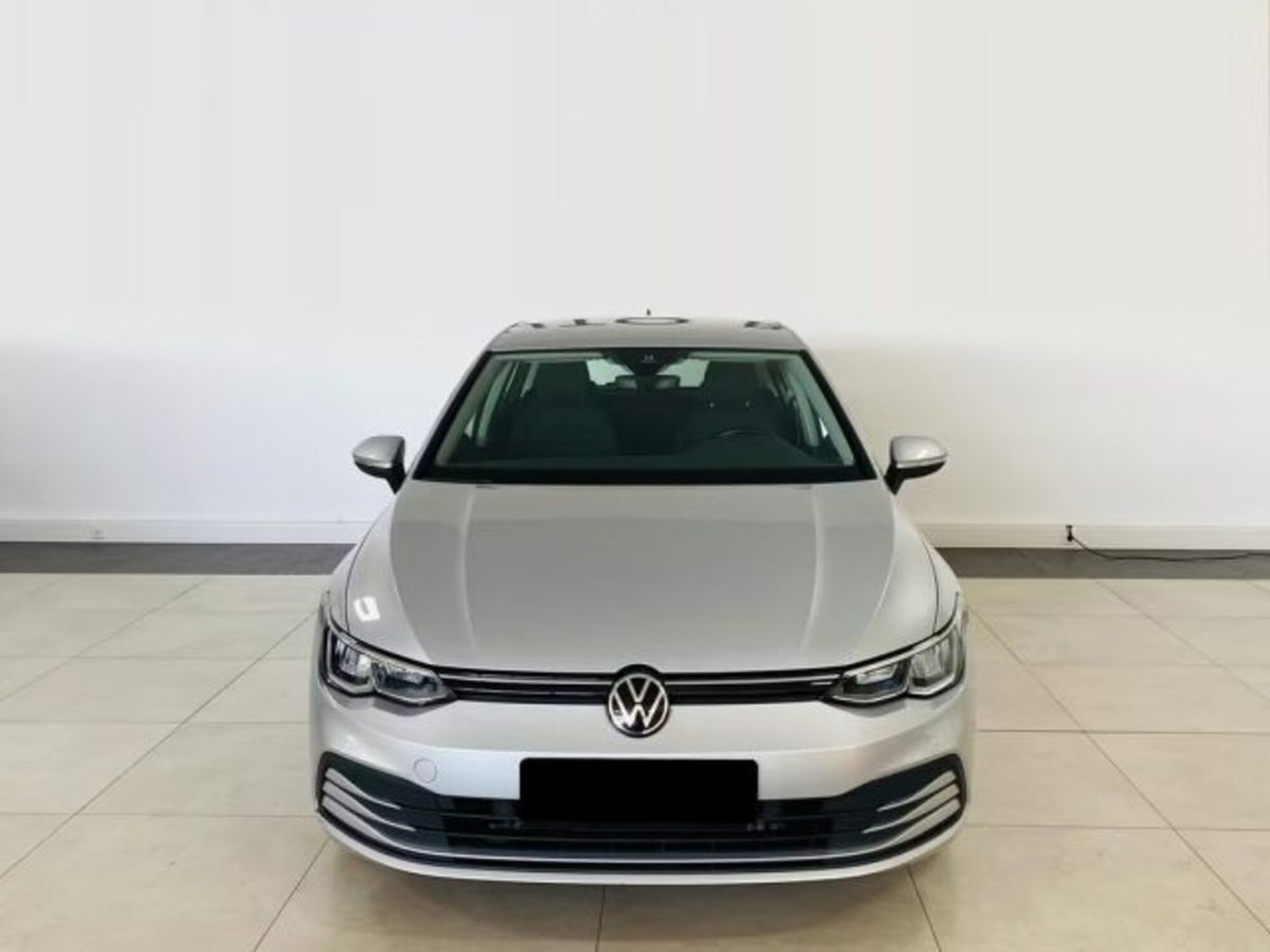 Volkswagen Golf 2.0 TDI SCR Life (2)