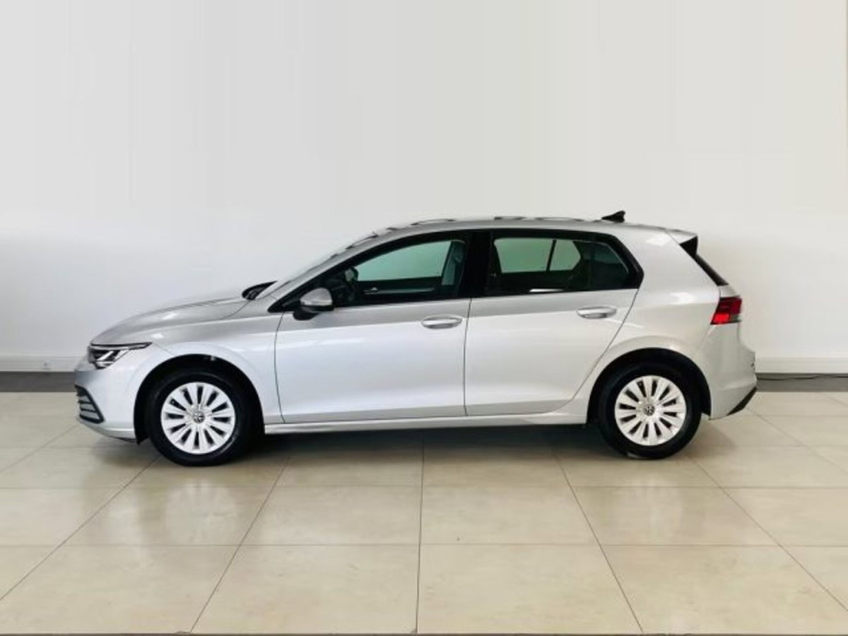 Volkswagen Golf 2.0 TDI SCR Life (3)
