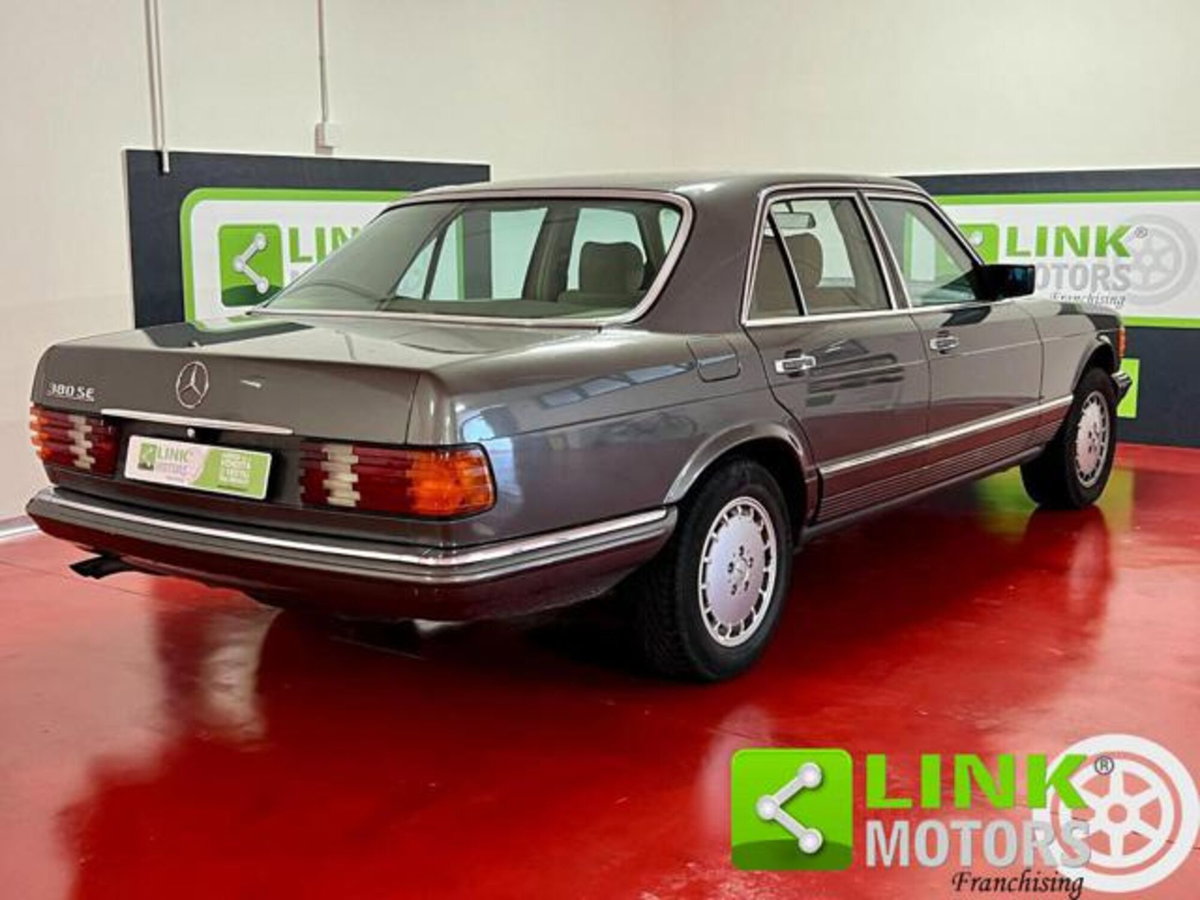 Mercedes-Benz 380 380 SE (4)