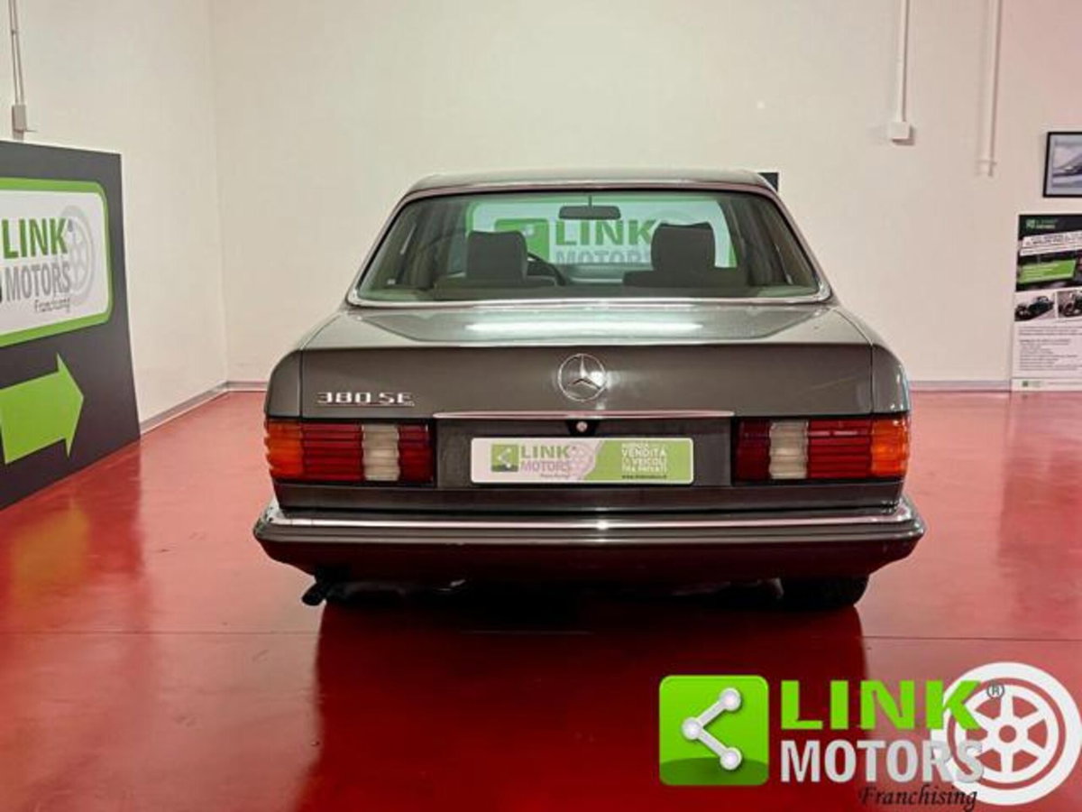 Mercedes-Benz 380 380 SE (5)