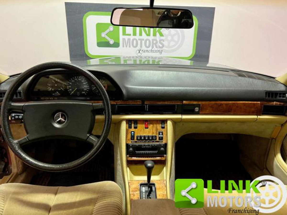 Mercedes-Benz 380 380 SE (8)