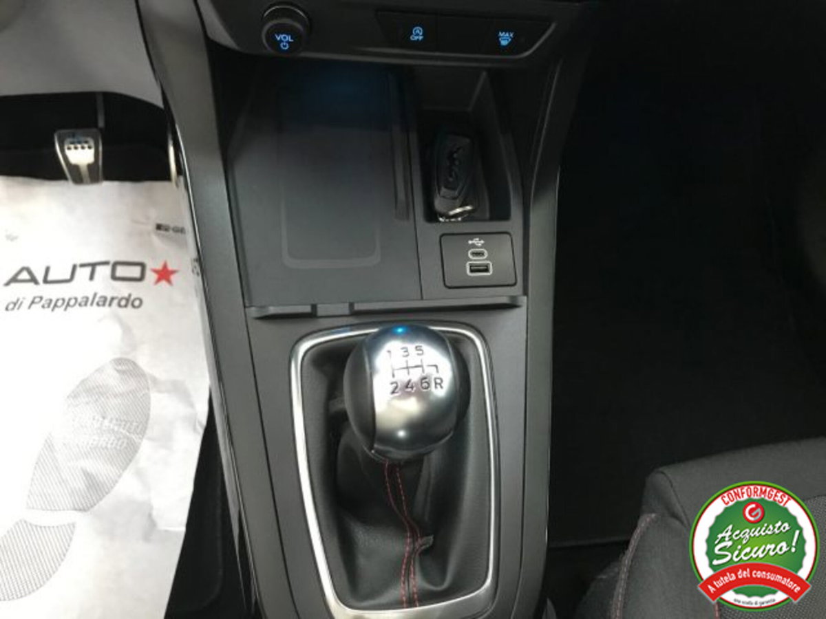Ford Puma 1.0 EcoBoost Hybrid 125 CV S&S aut. ST-Line X (16)