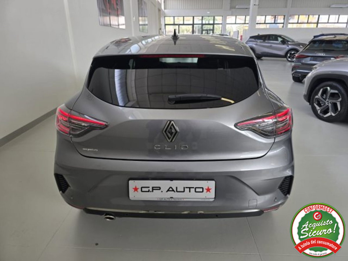 Renault Clio TCe 90 CV 5 porte Techno (6)