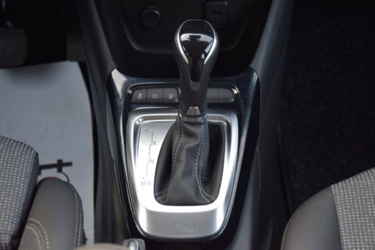 Opel Crossland 1.5 ECOTEC D 120 CV Start&Stop aut. Elegance (13)
