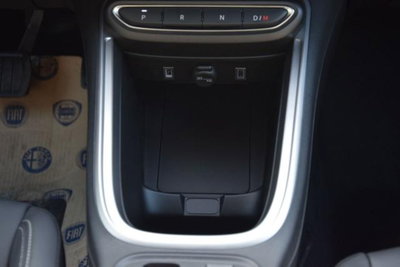Jeep Avenger 1.2 turbo e-hybrid mhev Upland 4xe 145cv edct6 (12)