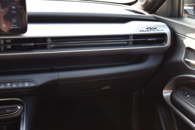 Jeep Avenger 1.2 turbo e-hybrid mhev Upland 4xe 145cv edct6 (14)