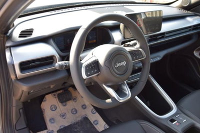 Jeep Avenger 1.2 turbo e-hybrid mhev Upland 4xe 145cv edct6 (17)
