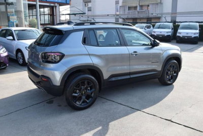 Jeep Avenger 1.2 turbo e-hybrid mhev Upland 4xe 145cv edct6 (6)