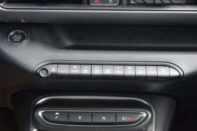 Jeep Avenger 1.2 turbo e-hybrid mhev Upland 4xe 145cv edct6 (12)