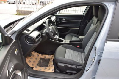 Jeep Avenger 1.2 turbo e-hybrid mhev Upland 4xe 145cv edct6 (18)