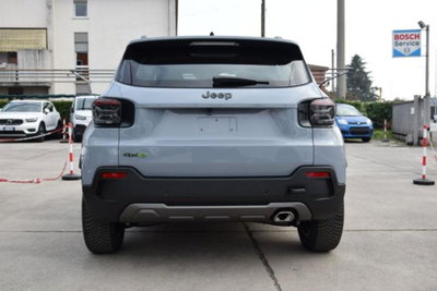 Jeep Avenger 1.2 turbo e-hybrid mhev Upland 4xe 145cv edct6 (5)