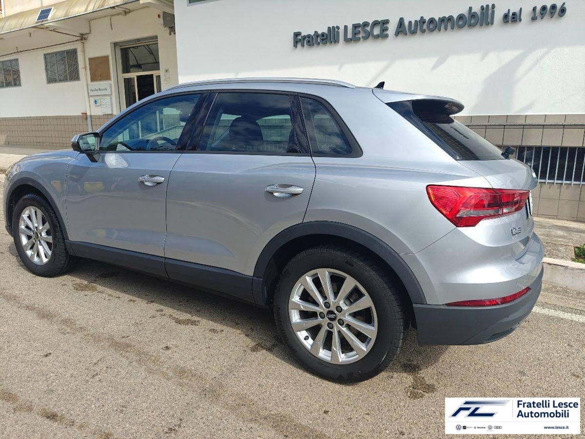 Audi Q3 35 2.0 tdi Business Advanced s-tronic (3)