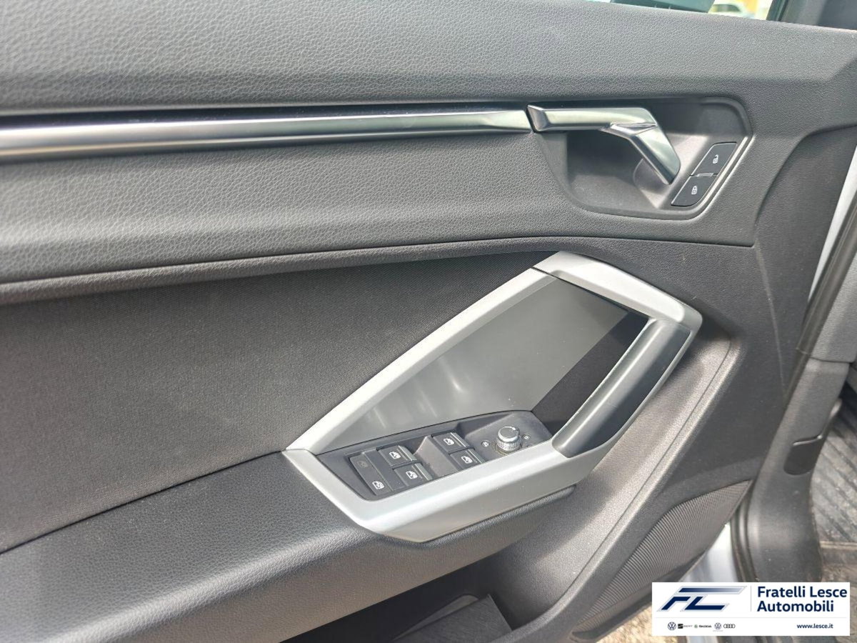 Audi Q3 35 2.0 tdi Business Advanced s-tronic (4)