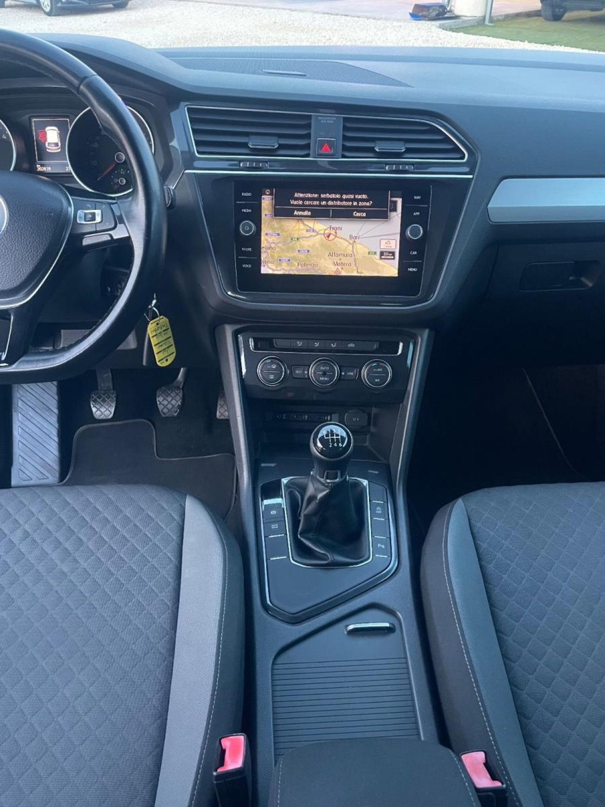 Volkswagen Tiguan 1.6 TDI SCR Style BlueMotion Technology (8)