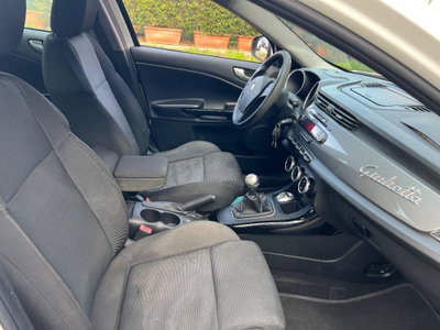 Alfa Romeo Giulietta 1.6 JTDm-2 Giulietta (15)