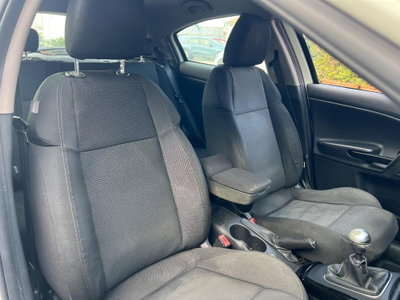 Alfa Romeo Giulietta 1.6 JTDm-2 Giulietta (16)
