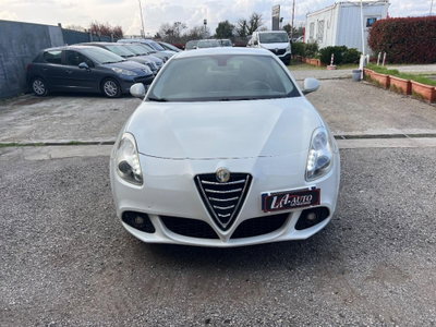 Alfa Romeo Giulietta 1.6 JTDm-2 Giulietta (2)
