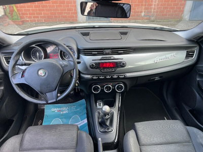 Alfa Romeo Giulietta 1.6 JTDm-2 Giulietta (9)