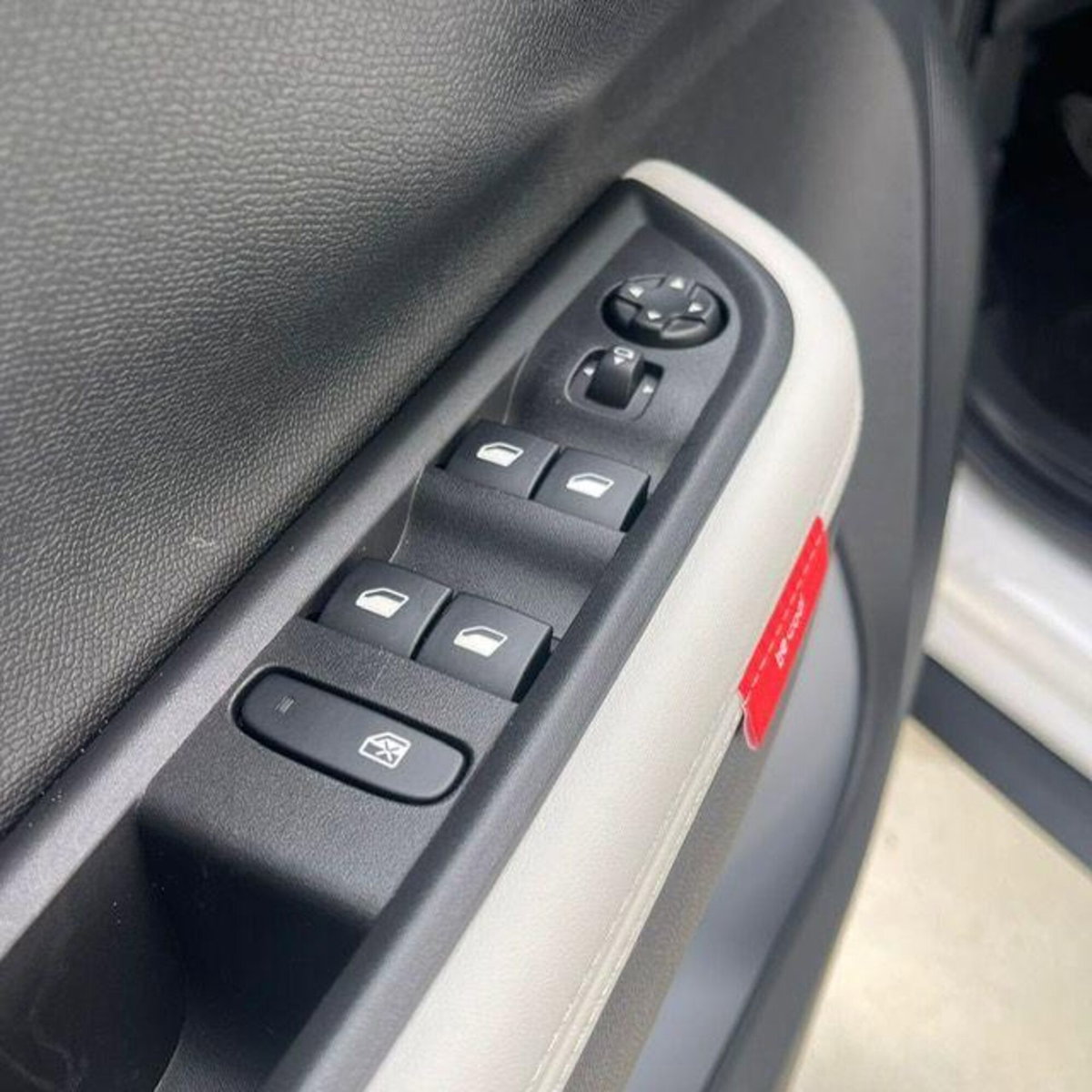Citroen C3 PureTech 110 S&S Feel Pack (14)